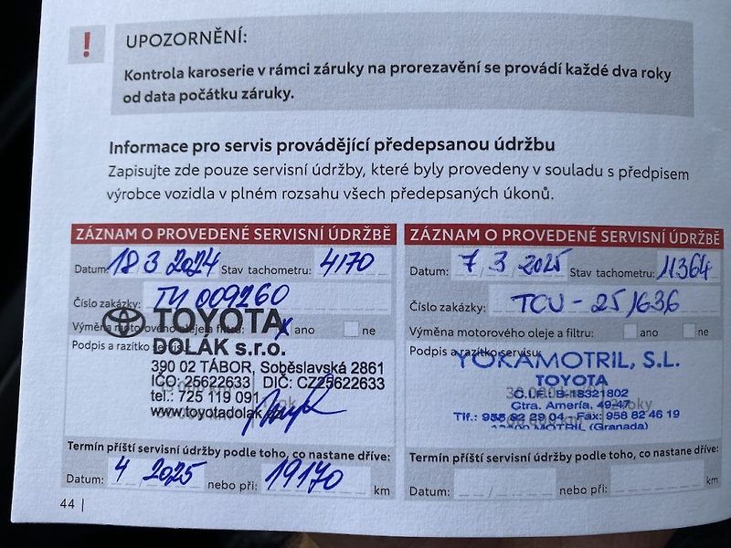 Toyota ProAce City Verso 1.2iT, ČR, Family, 7 míst - fotka 17 z 18
