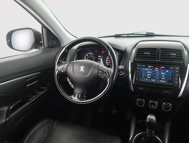 Peugeot 4008 (2012) 1.8 HDI, 4X4, Navi, Xenony - fotka 7 z 14