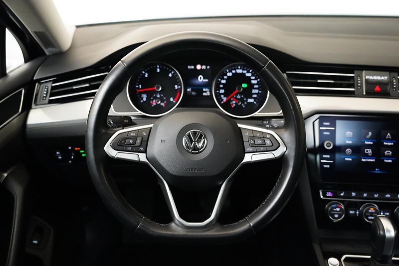 Volkswagen Passat - fotka 17 z 28