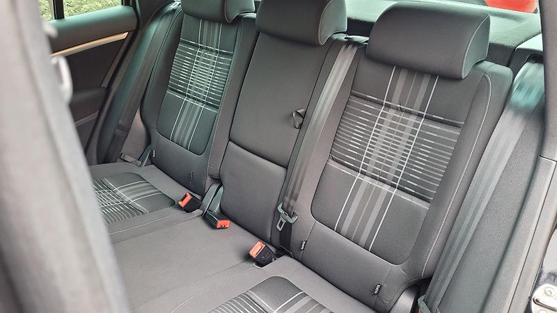 Volkswagen Tiguan (2016) 2,0TDi 110kW Lounge  - fotka 12 z 43