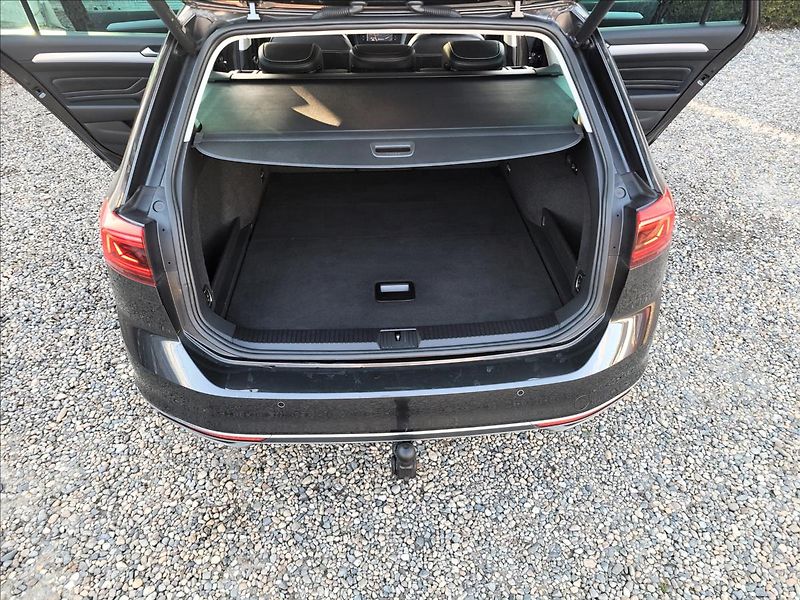 Volkswagen Passat 2,0 zálohováno - fotka 39 z 48