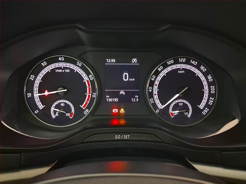 Škoda Karoq (2021) Ambition 1.0 TSI, Serv.kniha - fotka 11 z 20