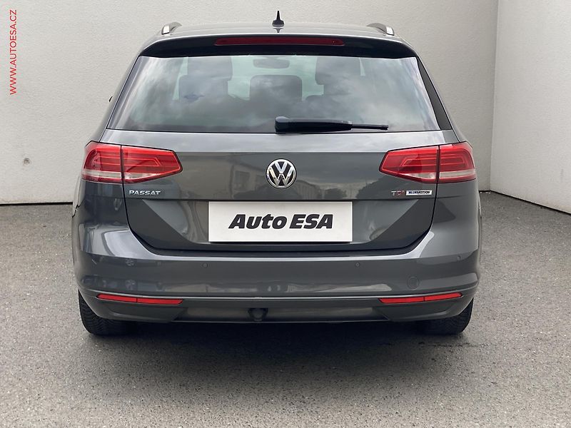 Volkswagen Passat (2015) 1.6 TDi, Comfortline, TZ - fotka 5 z 17