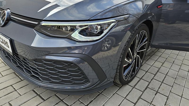 Volkswagen Golf (2023) GTI 2.0TSI 180kW DSG - fotka 36 z 36