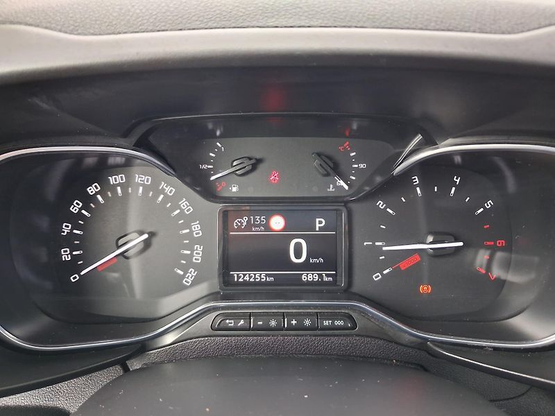 Toyota ProAce City Verso 1.5 D-4D Family Comfort AT - fotka 15 z 28