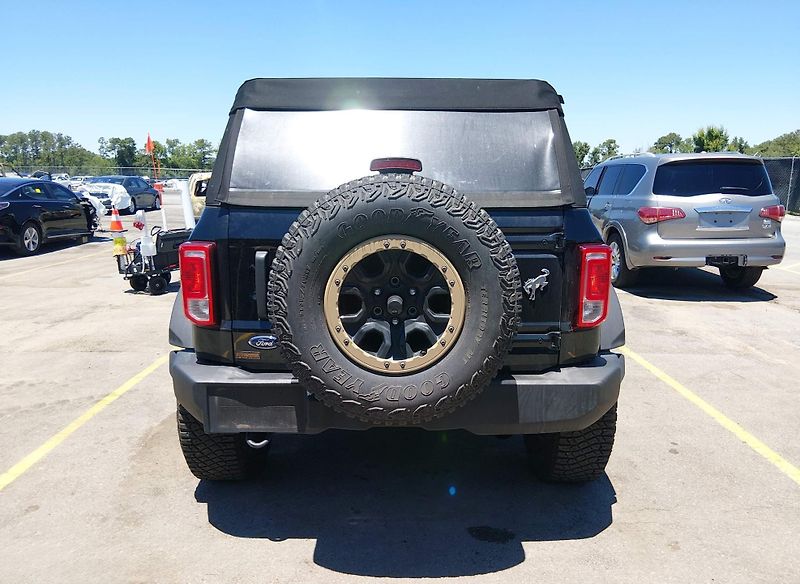 Ford Bronco (2021) Auto na cestě - fotka 12 z 12