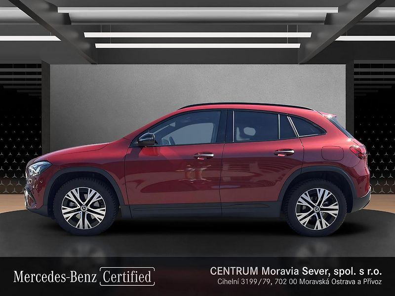 Mercedes-Benz GLA 200d 4MATIC - fotka 2 z 16