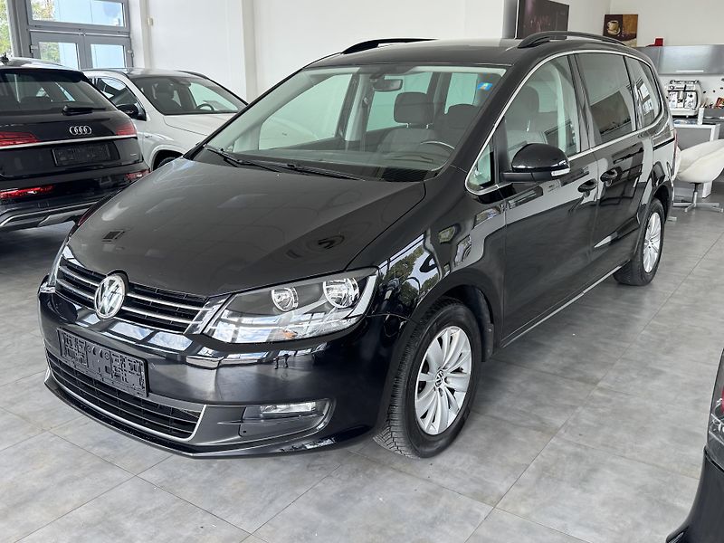 Volkswagen Sharan (2017) 2,0TDi DSG 4x4 7.MÍST NAVI - fotka 3 z 16