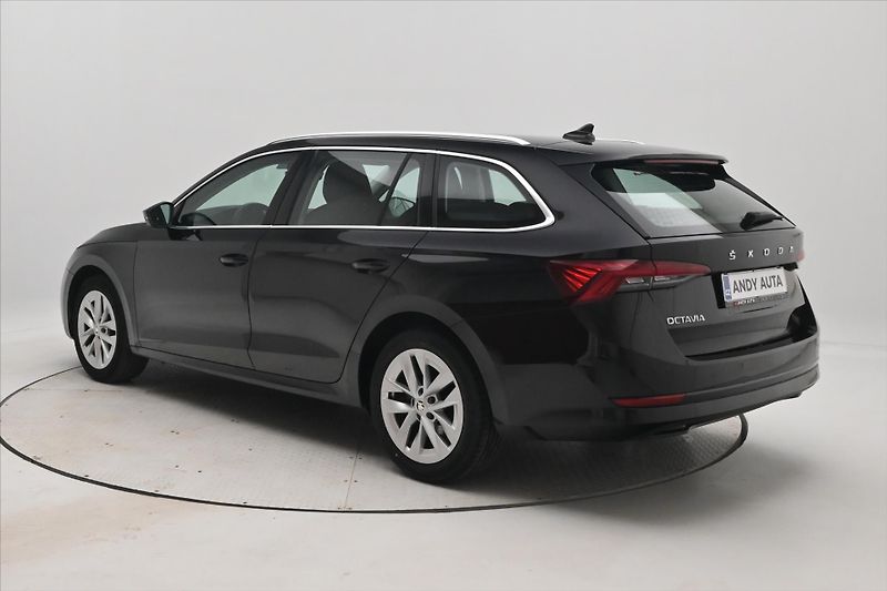 Škoda Octavia 2,0 TDI 110 kW DSG Style Záruk - fotka 7 z 32