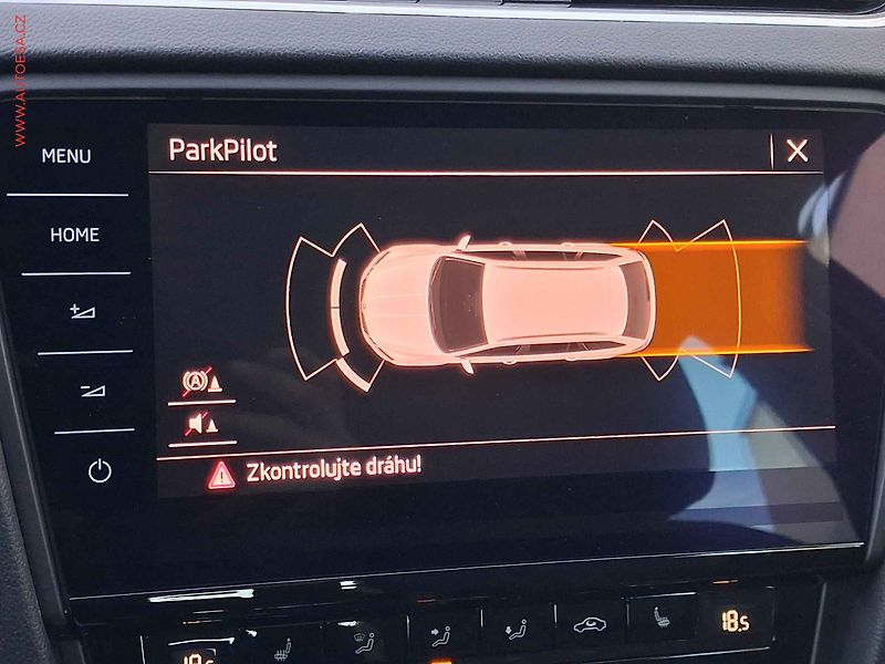 Škoda Octavia (2018) 1.4 TSi, Style, navi, +kola - fotka 16 z 19