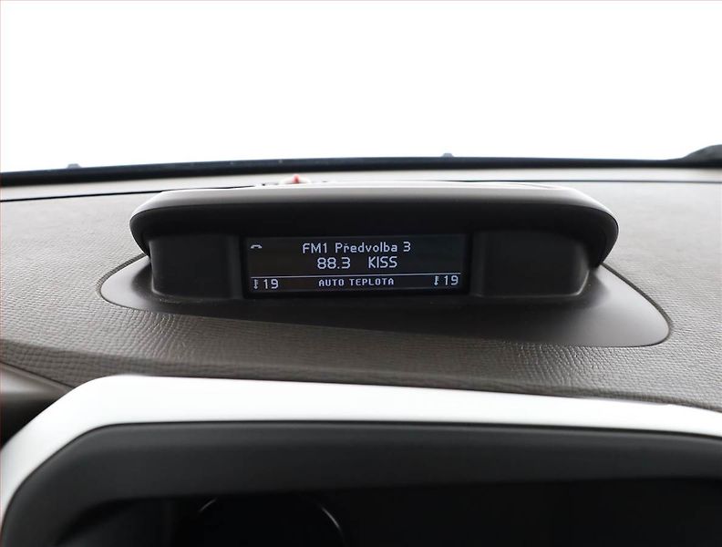 Volvo XC60 (2010) D5 Polestar, 4X4, Automat - fotka 13 z 17