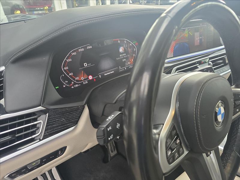BMW X7 4,4 i 7MÍST TOP KOMPLET VÝBAVA - fotka 20 z 37