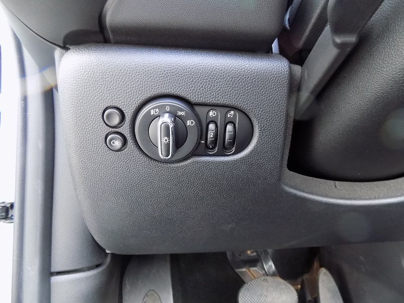 Mini Cooper (2021) 1.5i/El.střecha/1.Maj.ČR/DPH/ - fotka 24 z 44