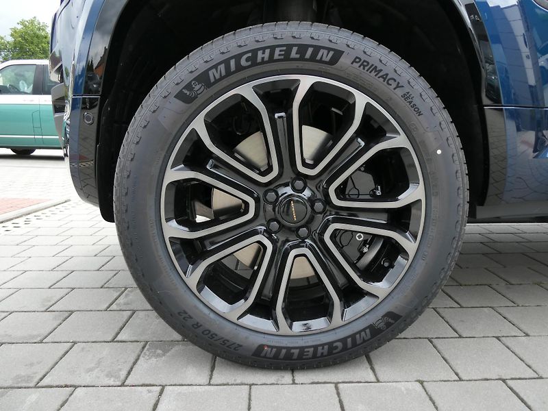 Land Rover Defender 110 4,4 OCTA P635 - fotka 2 z 47