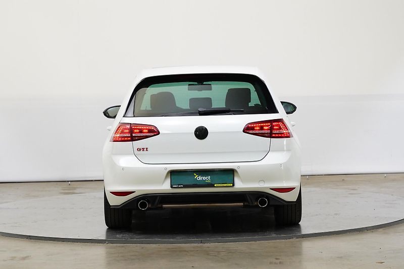 Volkswagen Golf - fotka 6 z 24