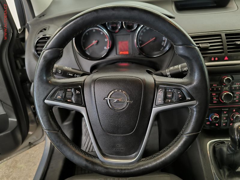 Opel Meriva (2010) 1.7 CDTi, AC, výhřev sed - fotka 13 z 17