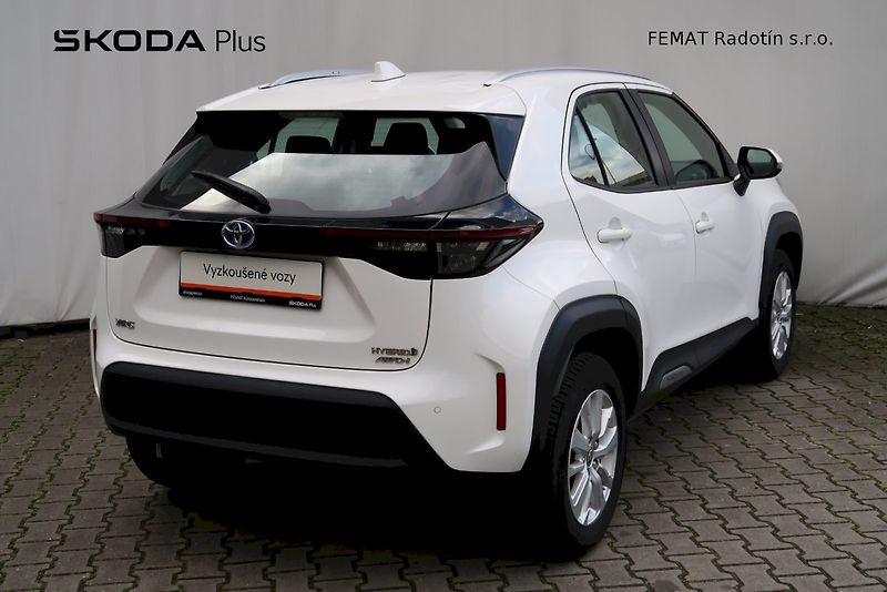 Toyota Yaris Cross (2023) Comfort 1,5 /92 kW - fotka 17 z 26