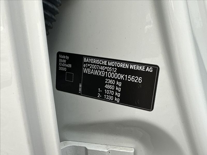 BMW X3 2,0 28i 245PS  Advantage A/T 4 - fotka 47 z 53