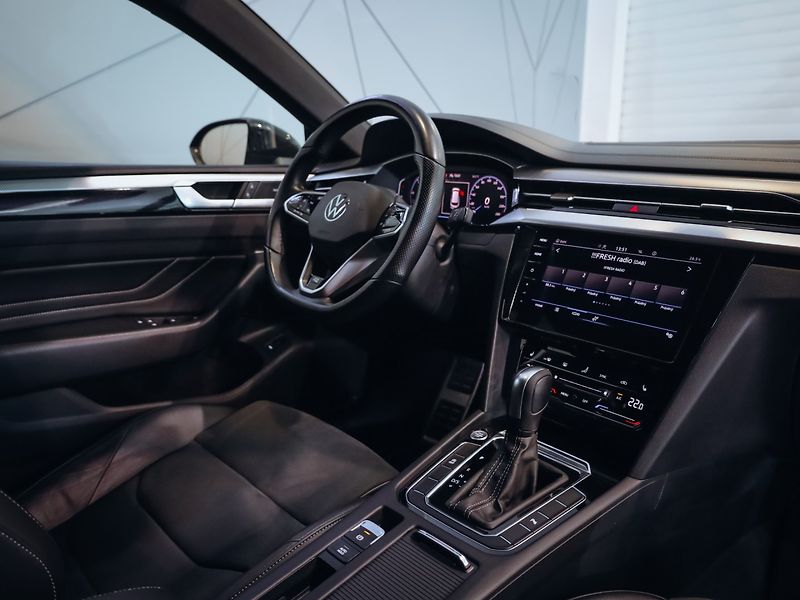 Volkswagen Arteon Shooting Brake R-Line 4Motion 2.0 TDI - fotka 24 z 33