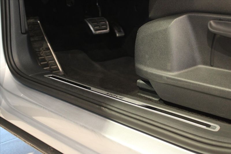 Volkswagen Tiguan TDi DSG 4MOTION IQ.Light/ACC/T - fotka 10 z 33