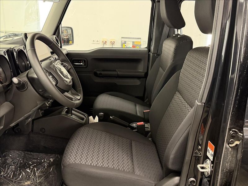 Suzuki Jimny 1,5 75 KW GLX REZERVACE!!! - fotka 9 z 25