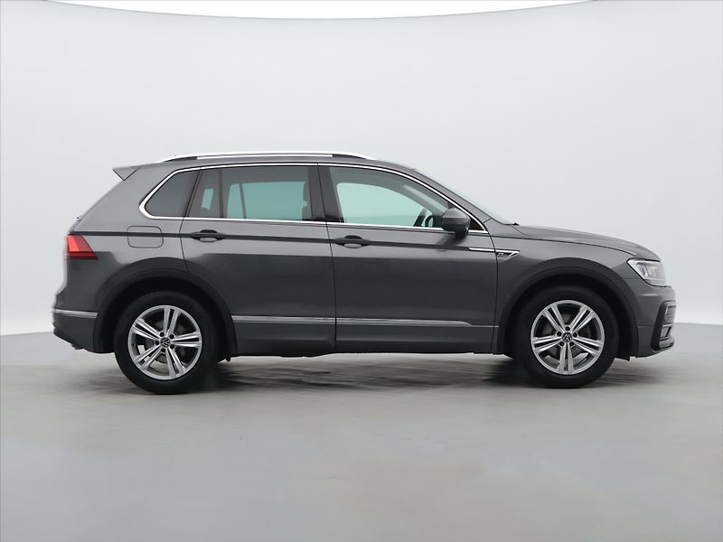 Volkswagen Tiguan 2,0 TDI 110kW DSG R-line DPH - fotka 8 z 32