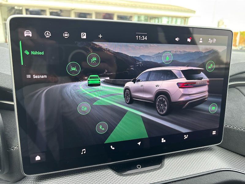 Škoda Kodiaq 2,0 TDI 142 kW SPORTLINE 4X4 D - fotka 16 z 30
