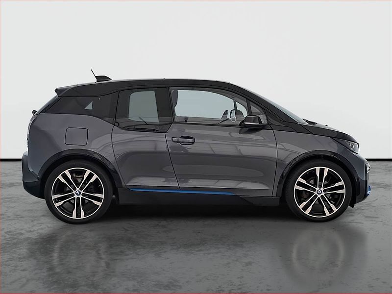 BMW i3 (2020) i3s 120Ah BEV, SoH 96% - fotka 6 z 22