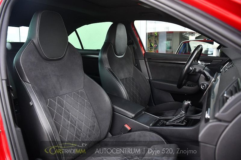 Škoda Superb 2.0TDi SPORTLINE 4X4 NEZ.TOP  - fotka 17 z 52