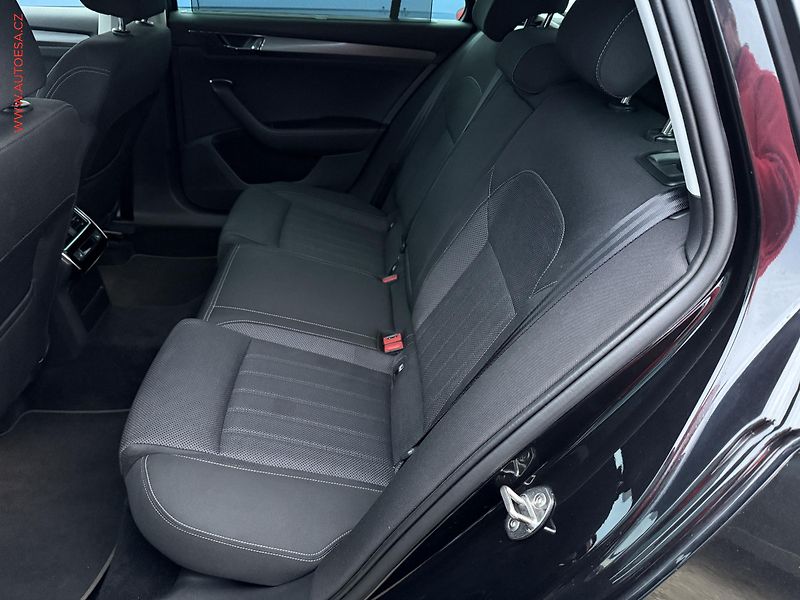 Škoda Superb (2021) 2.0 TDi, Style, DSG, LED - fotka 10 z 21