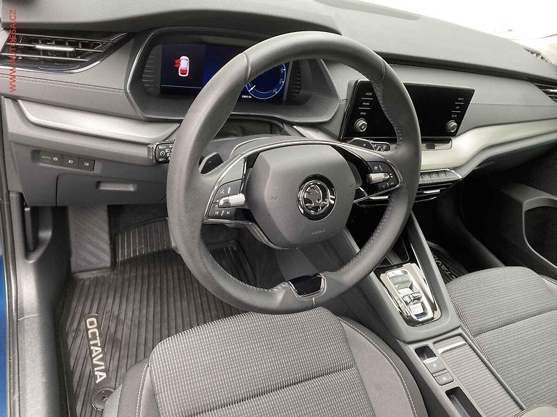 Škoda Octavia (2023) 1.0 TSi e-TEC, 1.maj,ČR - fotka 12 z 18