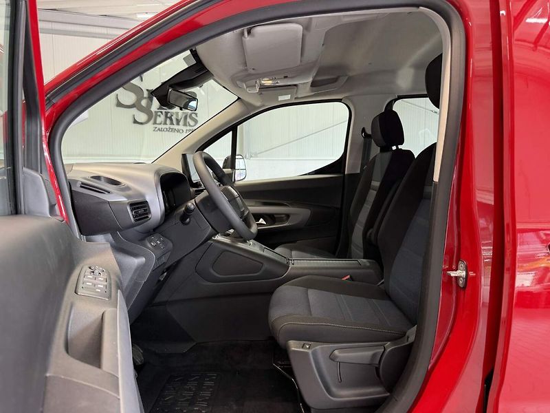 Fiat Qubo L (2026) Icon 1.5 BlueHDI 130k MT6 - fotka 11 z 18