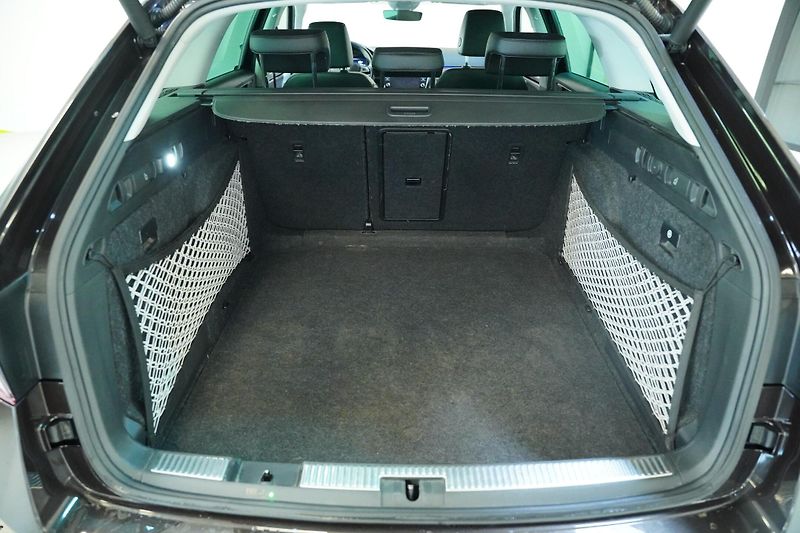 Škoda Superb - fotka 25 z 26