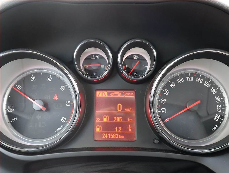 Opel Zafira (2017) 2.0 CDTI, 7 míst, Serv.kniha - fotka 11 z 19