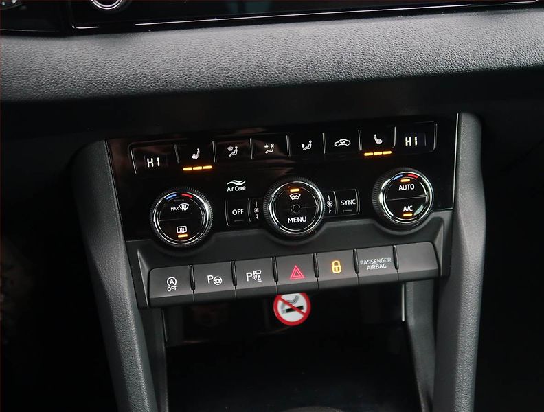 Škoda Karoq (2024) Sportline 2.0 TDI - fotka 19 z 28