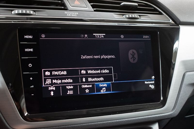 Volkswagen Touran 1.5 TSI TAŽNÉ*7.MÍST*DPH*ČR 1M - fotka 34 z 46