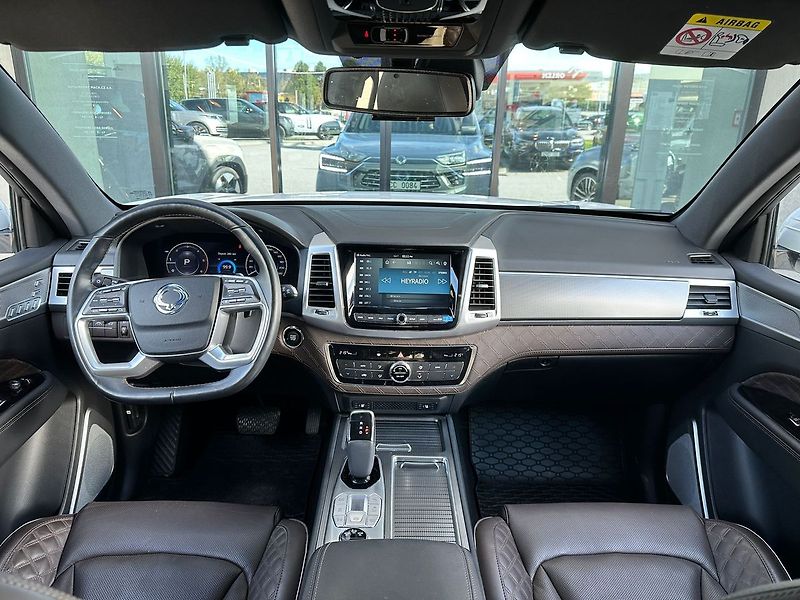 SsangYong Rexton Premium AWD - fotka 9 z 14