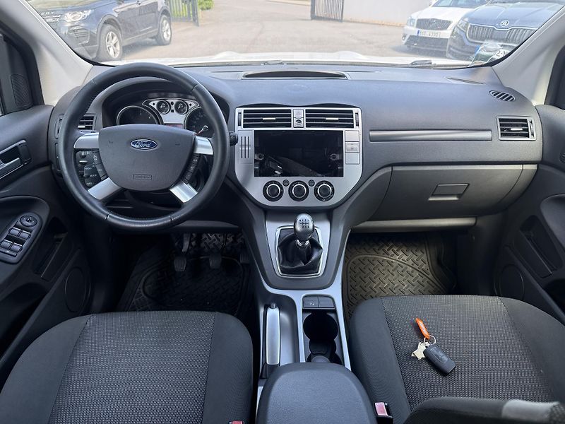 Ford Kuga 2.0 TDCI 103 kW - BEZ NEHOD - fotka 10 z 18