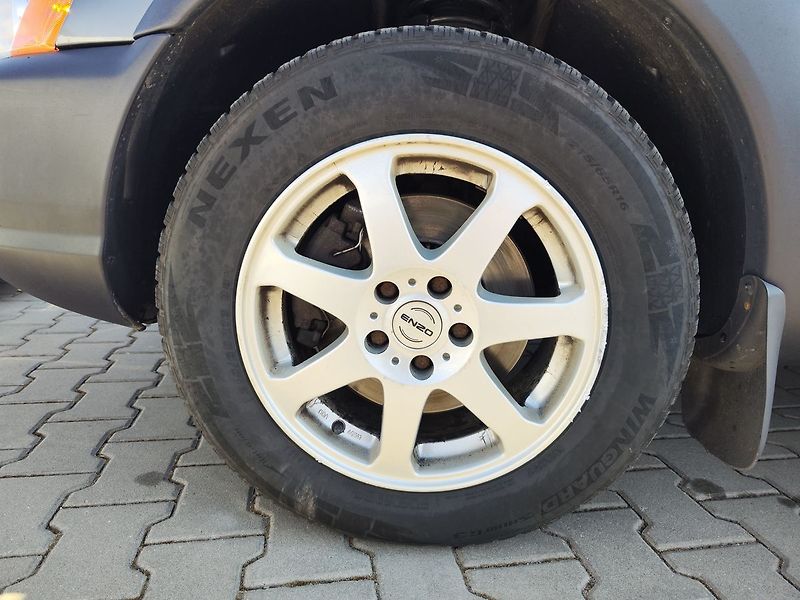 Volvo XC70 D5 2.4/120kW - fotka 25 z 26