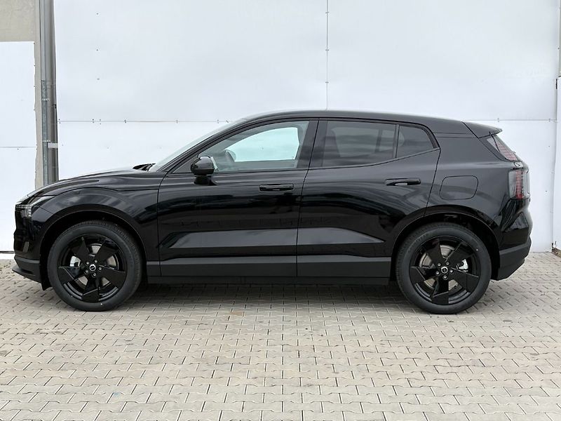 Volvo EX30 PLUS BLACK EDITION P5 LONG RAN - fotka 10 z 18
