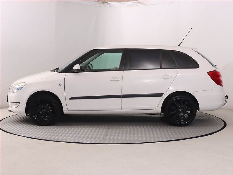 Škoda Fabia (2010) 1.6 TDI, nová STK - fotka 3 z 16