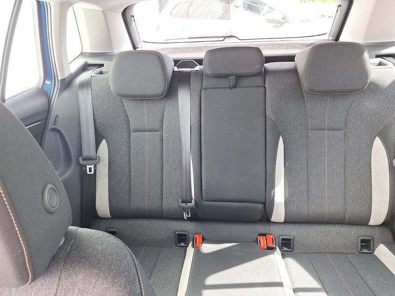 Škoda Kamiq (2025) 1.0 TSI / 85 kW / 6MP / TOP SE - fotka 29 z 31