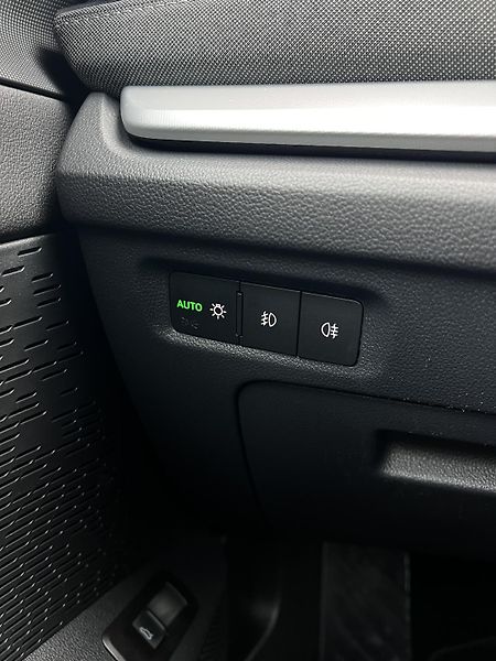 Škoda Octavia 2.0TDI DSG 110kW Style DPH  - fotka 20 z 24