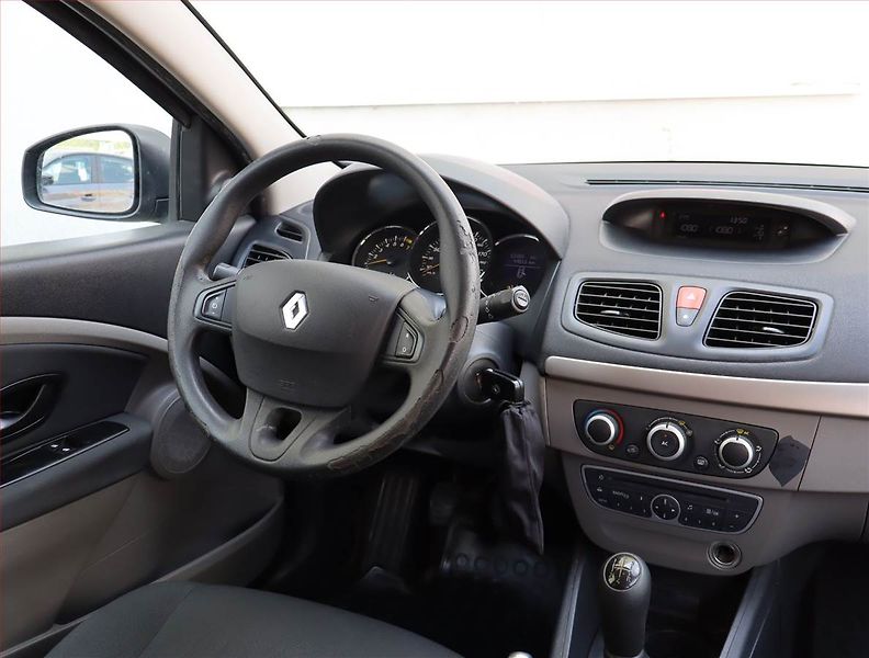 Renault Mégane (2010) 1.6 16V, po STK, dobrý stav - fotka 7 z 14