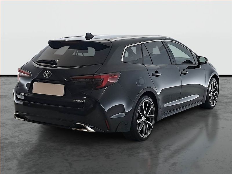 Toyota Corolla (2023) 2.0 Hybrid - fotka 5 z 17