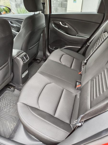 Hyundai i30 (2024) 1.0T-GDI Style, tažné, odp.DPH - fotka 15 z 19