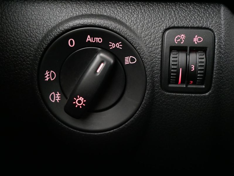 Volkswagen Tiguan - fotka 14 z 25