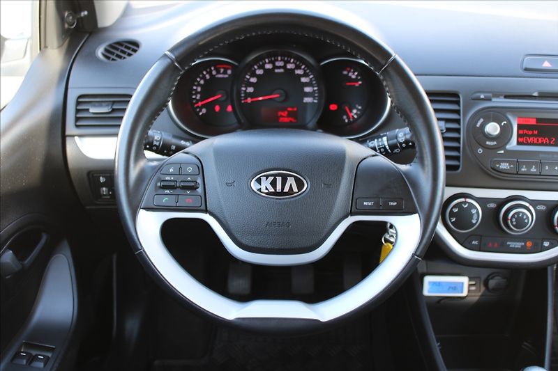 Kia Picanto 1,0 i  NOVÉ V ČR,20.824.KM - fotka 9 z 23