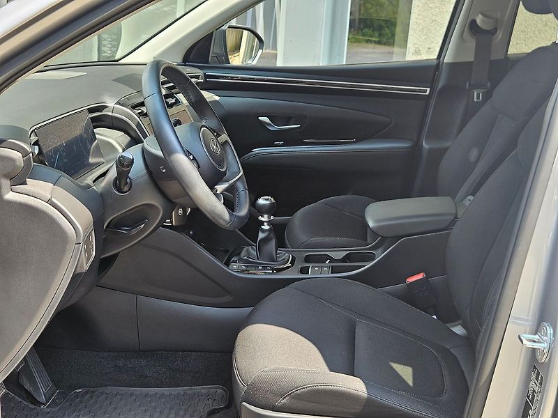 Hyundai Tucson 1.6 T-GDi Smart,ČR,1.maj. - fotka 10 z 30