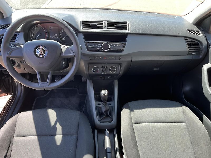 Škoda Fabia 1.0 MPi 55 kW - fotka 13 z 29